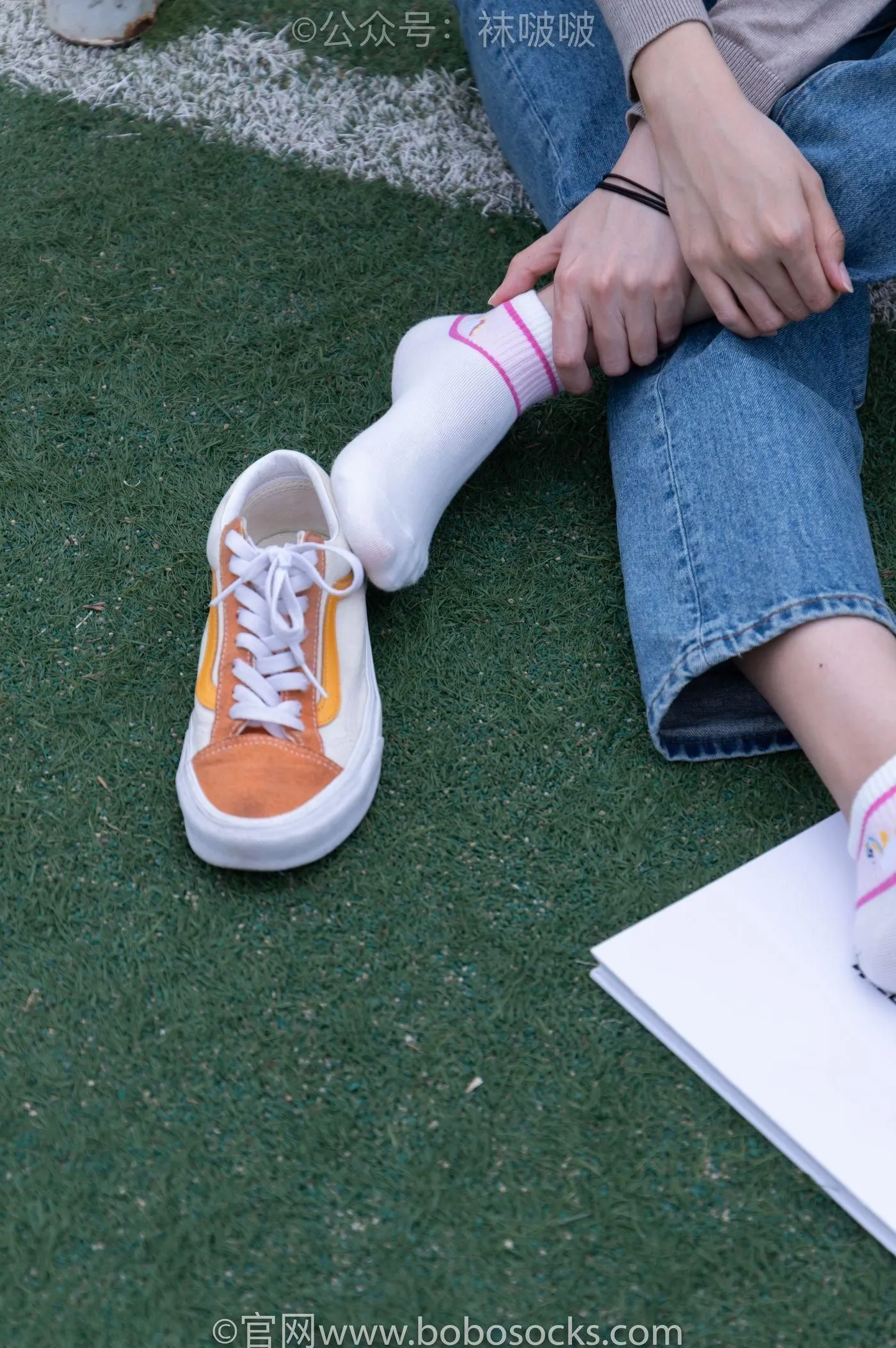 [BoBoSocks袜啵啵]NO.004 泡芙-vans帆布鞋、白棉袜、裸足 [127P]插图7